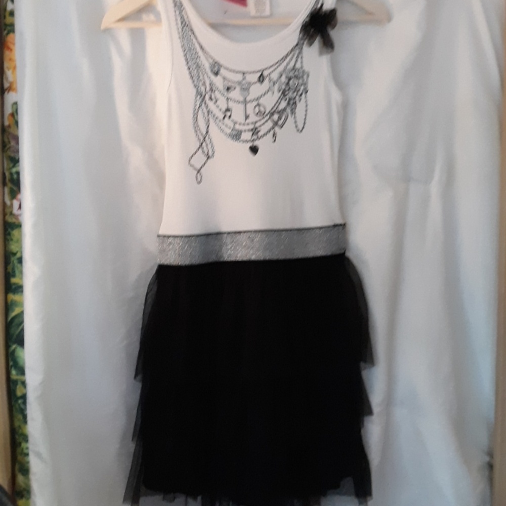 Girls extra large 14 to 16 by mad Style